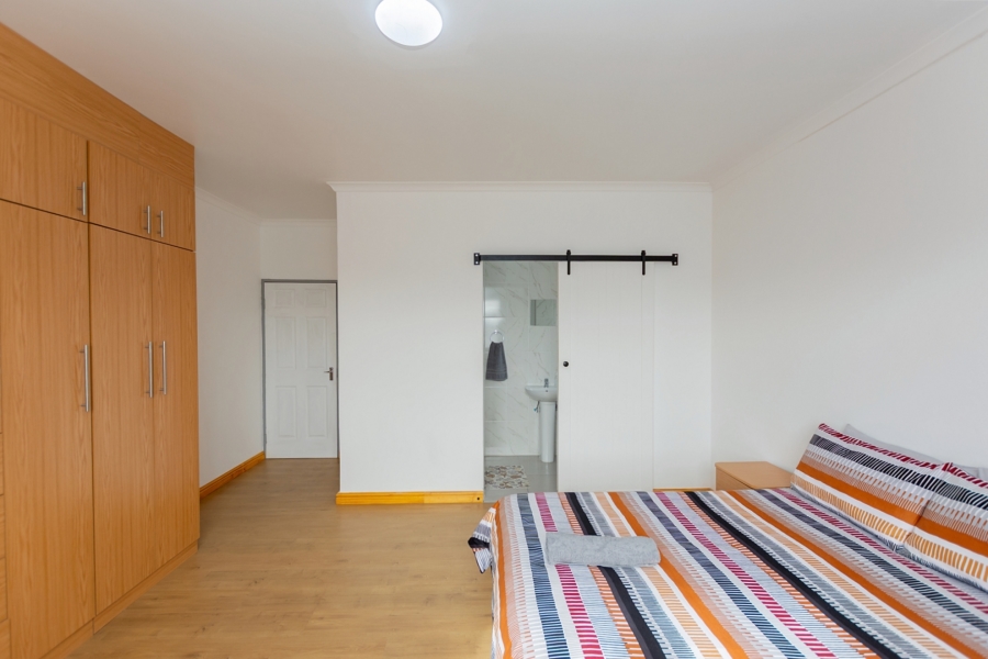 4 Bedroom Property for Sale in Harbour Heights Western Cape